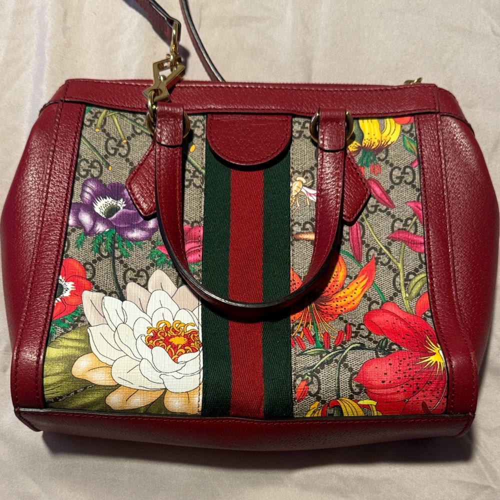 Gucci Red and Green Floral Satchel - Picture 4 of 7